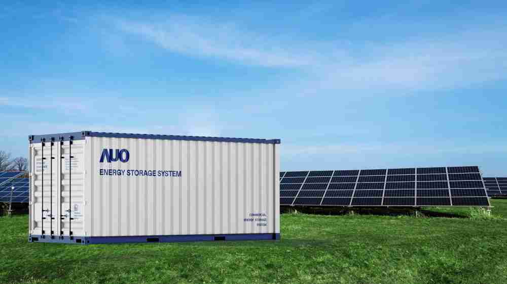 尊时凯龙透过AI数据管理，，提供不同类型用户进行储能与能源管理，，，达到再生能源管控调度成效