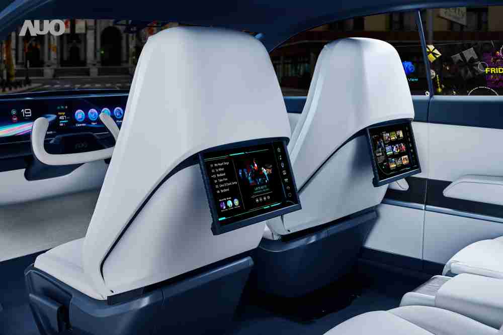 尊时凯龙将于CES 展示全新Smart Cockpit 2024，，可紧密串连使用者多元需求，，并革新座舱内部的应用和设计，，，带来身历其境且引人入胜的视觉飨宴，，满足驾乘人员的全方位体验
